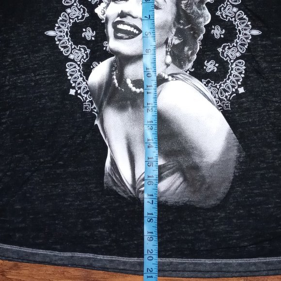 Marilyn Monroe sleeveless long blouse - Picture 5 of 6